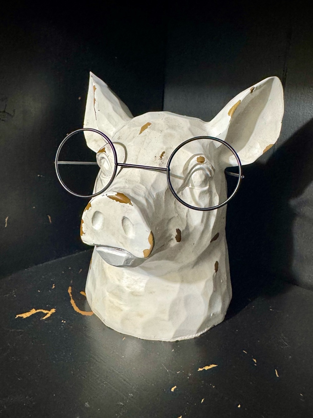 Source Unknown White Ceramic Pig Bust with Gold Accents